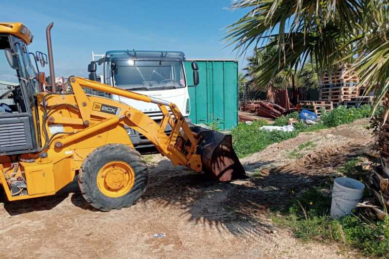OmecoHub - Immagine JCB 2CX